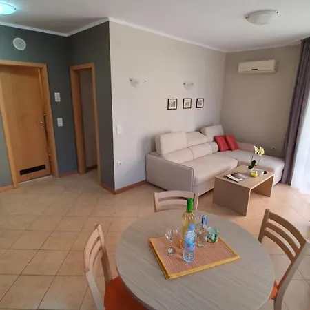 Royal Sun Holiday * Sluneční pobřeží